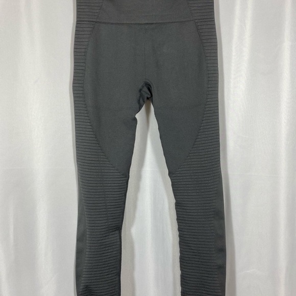 Gymshark - Picture 2 of 5